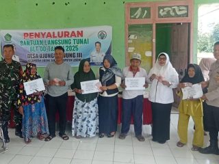 BLT Dana Desa Tahap Pertama Disalurkan ke 27 KPM di Ujung Tanjung III