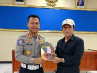 SMSI Bengkulu dan Polda Perkuat Sinergi Melalui Penyerahan Buku Perayaan Tabot