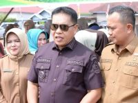 Tekan Inflasi dan Jaga Daya Beli, Bupati Azhari Buka Gerakan Pangan Murah di Selebar Jaya